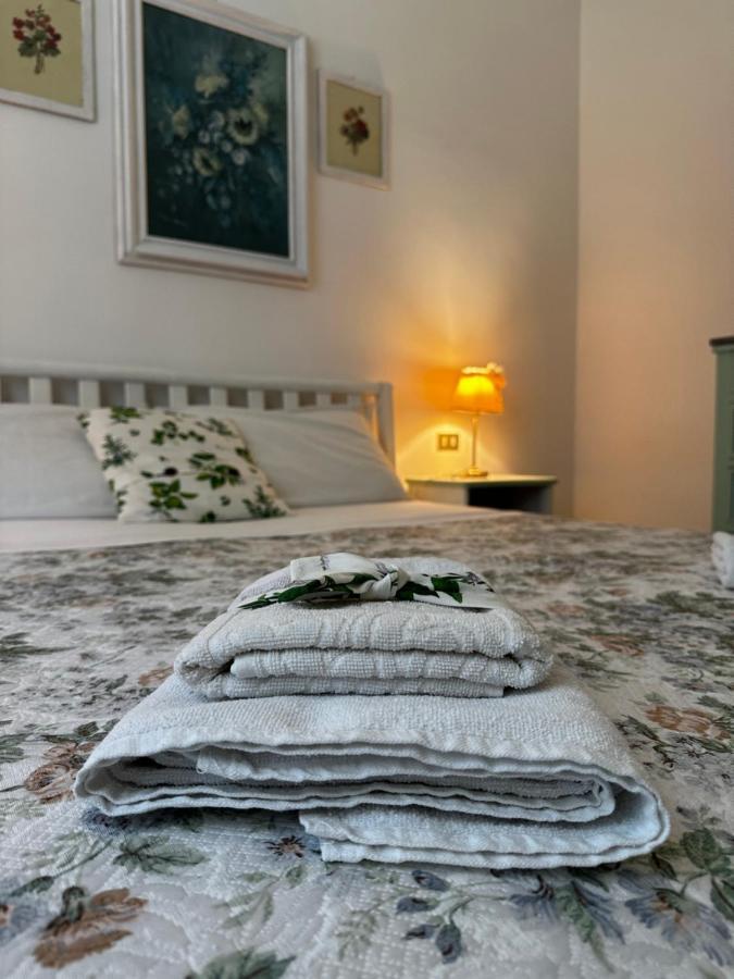 La Casa Dei Due Aranci Villa Albisola Superiore Bagian luar foto