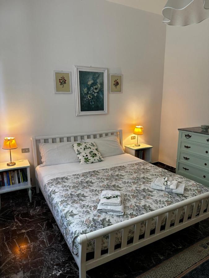 La Casa Dei Due Aranci Villa Albisola Superiore Bagian luar foto