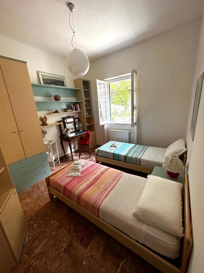 La Casa Dei Due Aranci Villa Albisola Superiore Bagian luar foto